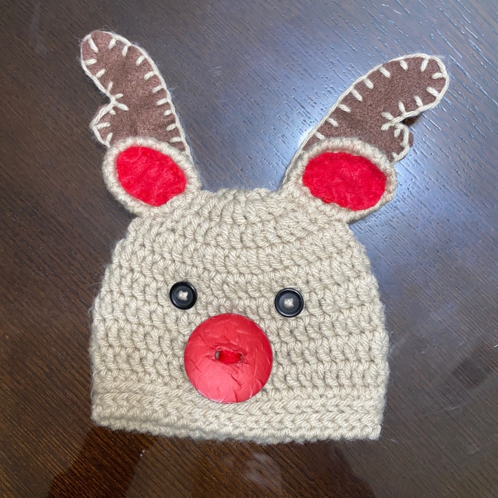 Precious Handcrafted Reindeer Bebe Beanie